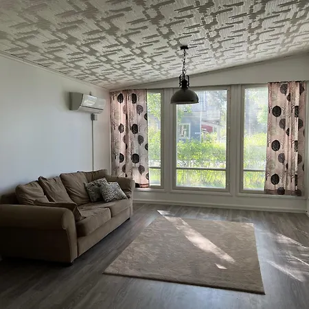 Apartment Pihlajan Talo